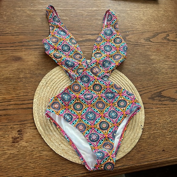 Volcom One State Aztec Print Cutout One-piece Swimsuit Size XS - Picture 2 of 12